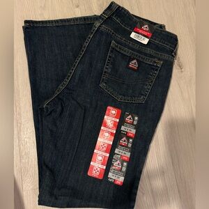 NWT Bulwark FR Women’s Curvy Fit Jeans Size 12